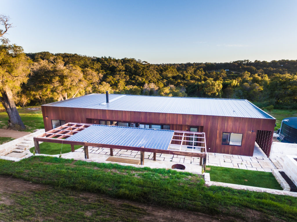 Building in bushfire area