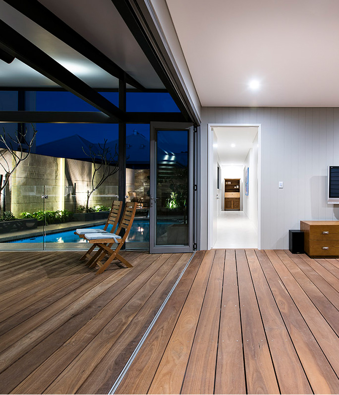Mortlock Timber