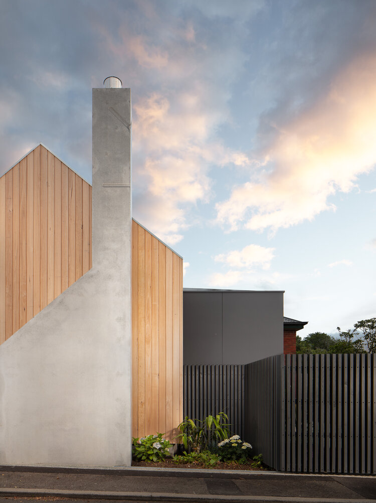 Signalman’s Quarters, TAS, by 1+2 Architecture